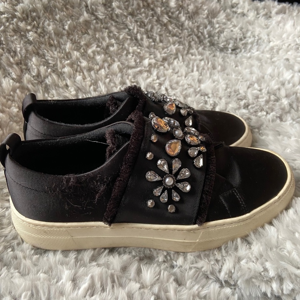 Platform Slides With Embellished Details - image 4